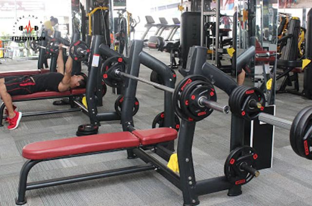 cac-phong-tap-gym-o-nha-trang-1.jpg